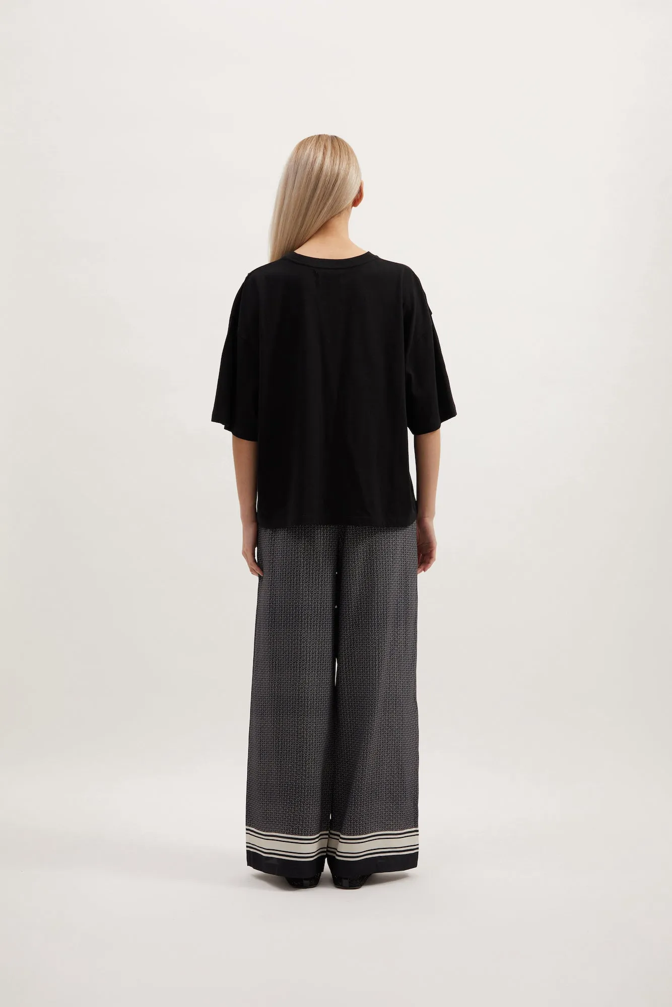 ASHER TEE - BLACK