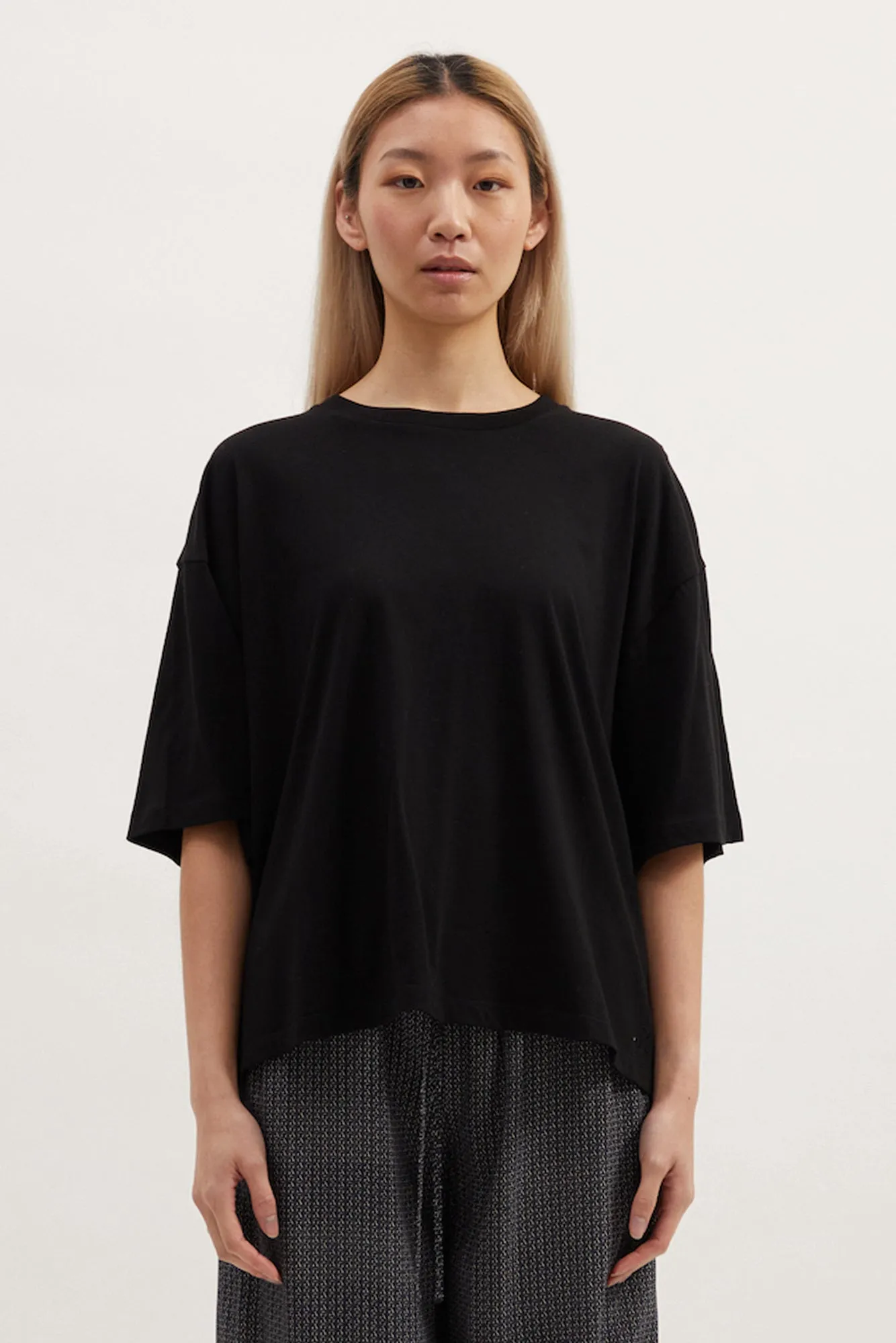 ASHER TEE - BLACK