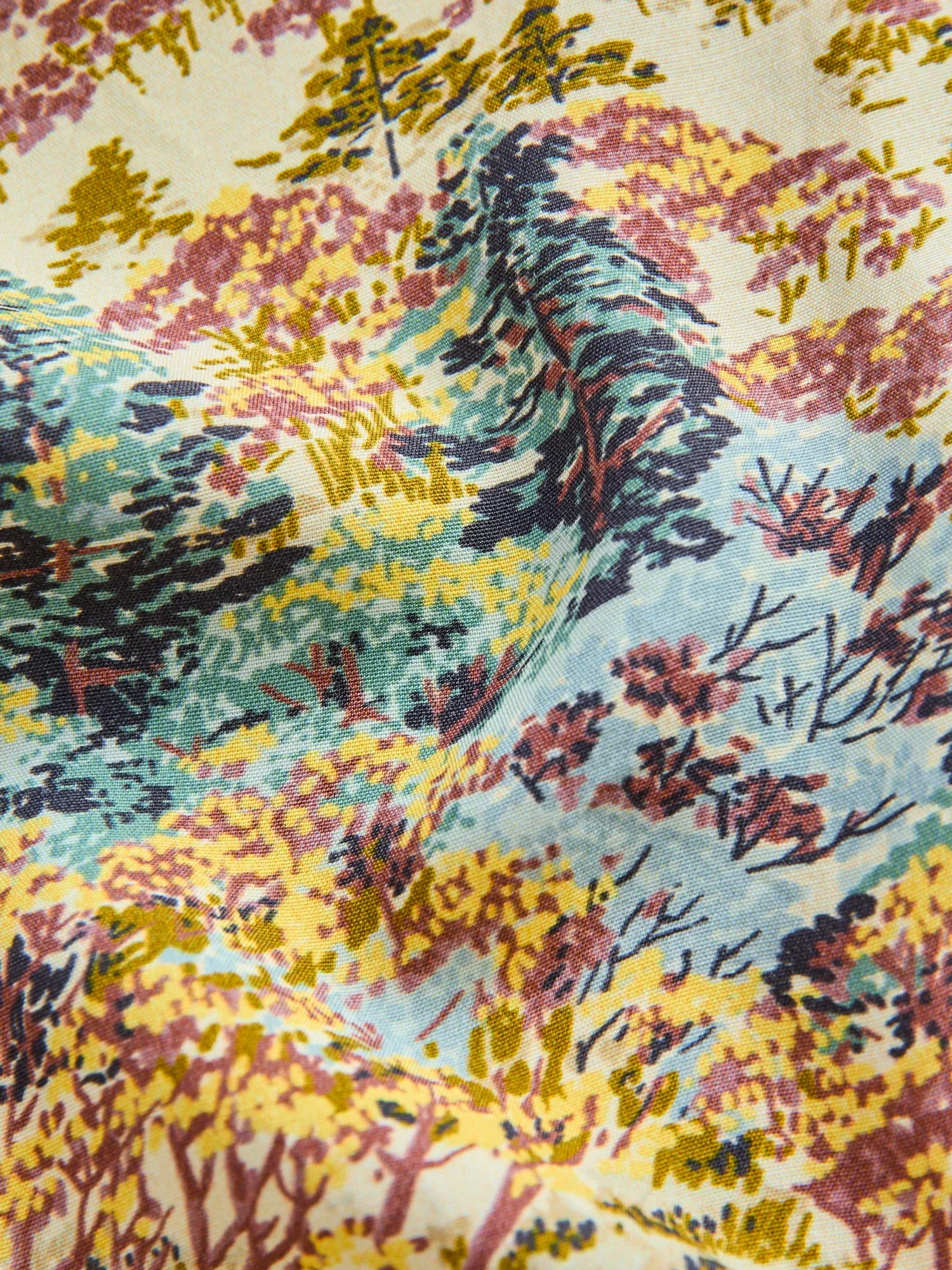 Hawaiian Vacation Shirt in Yellow Foliage