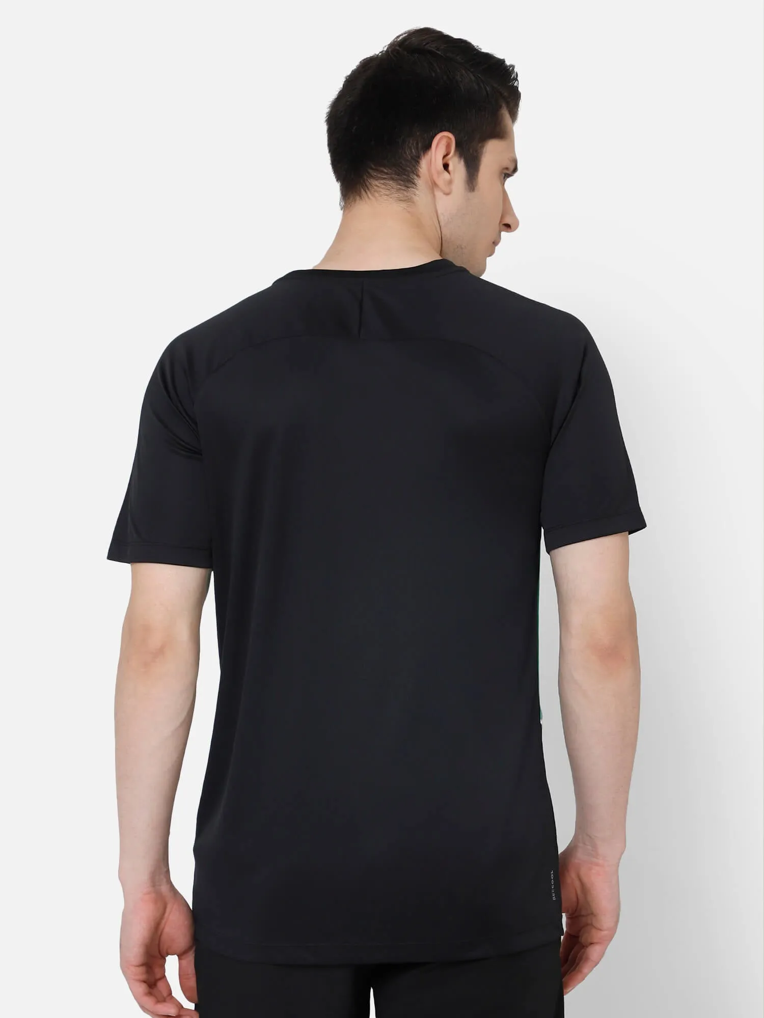 Kemper Round Neck Half Sleeve Solid Regular fit Polyester T-shirt for Men Comfortable Breathable Fabric Stretchable for Everyday Use Ideal for Yoga Training Gym Running or Performance