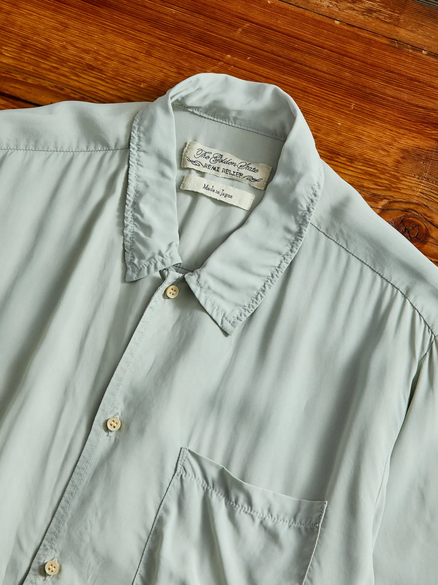 Rayon Hawk Short Sleeve Shirt in Sax