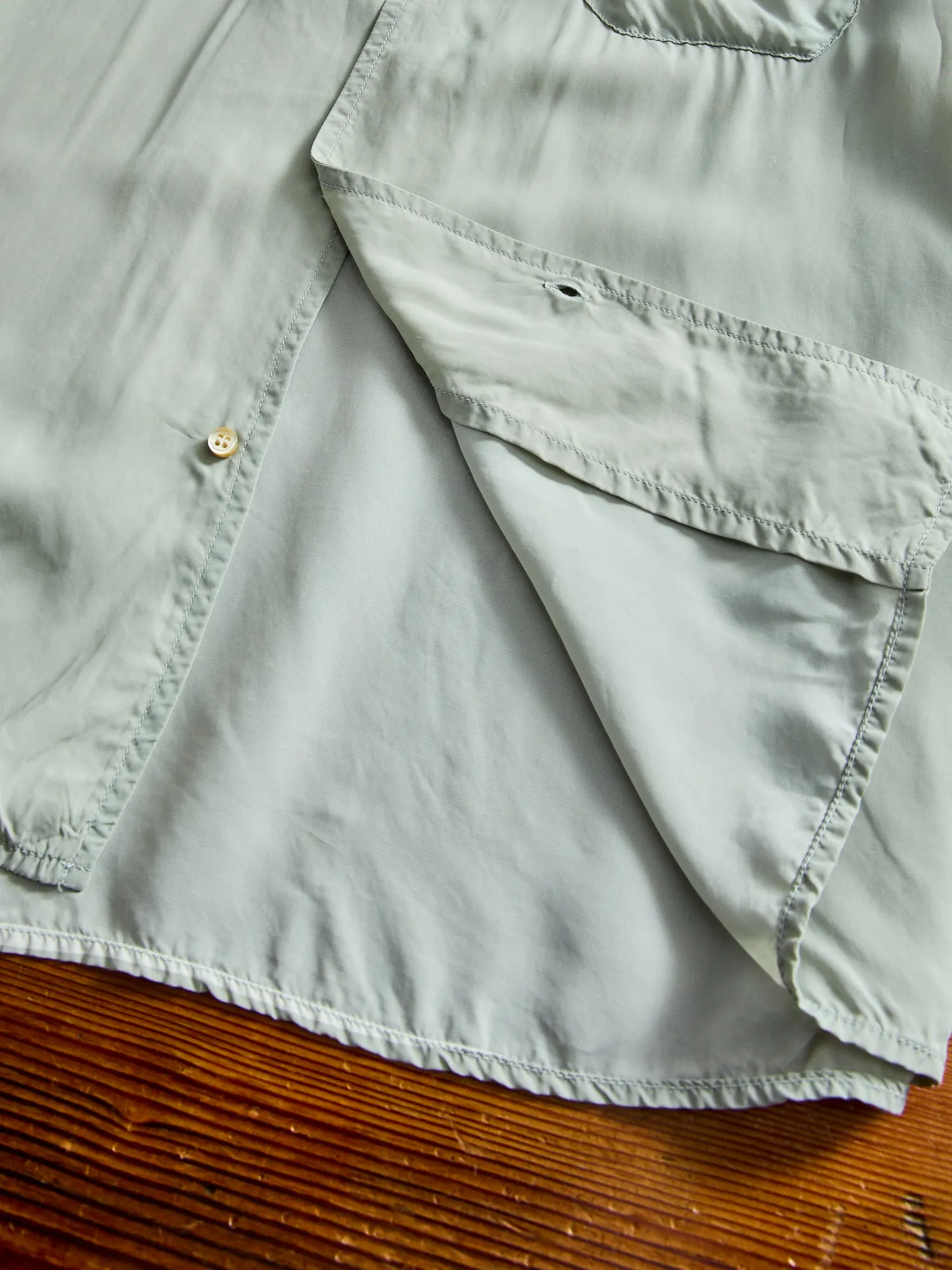 Rayon Hawk Short Sleeve Shirt in Sax