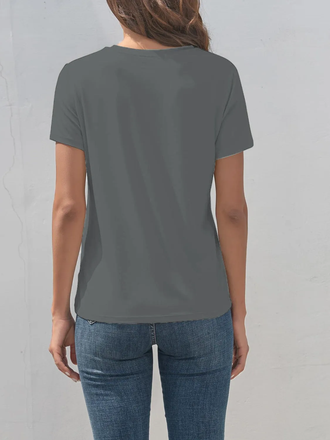 Women Giraffe Graphic Round Neck Short Sleeve T-Shirt