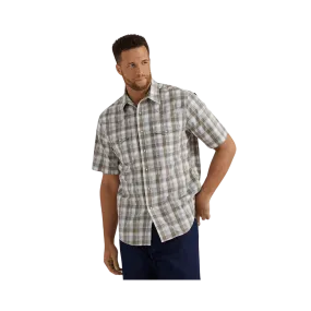 Wrangler Men´s  Winkle Resist Classic Brown Shirt